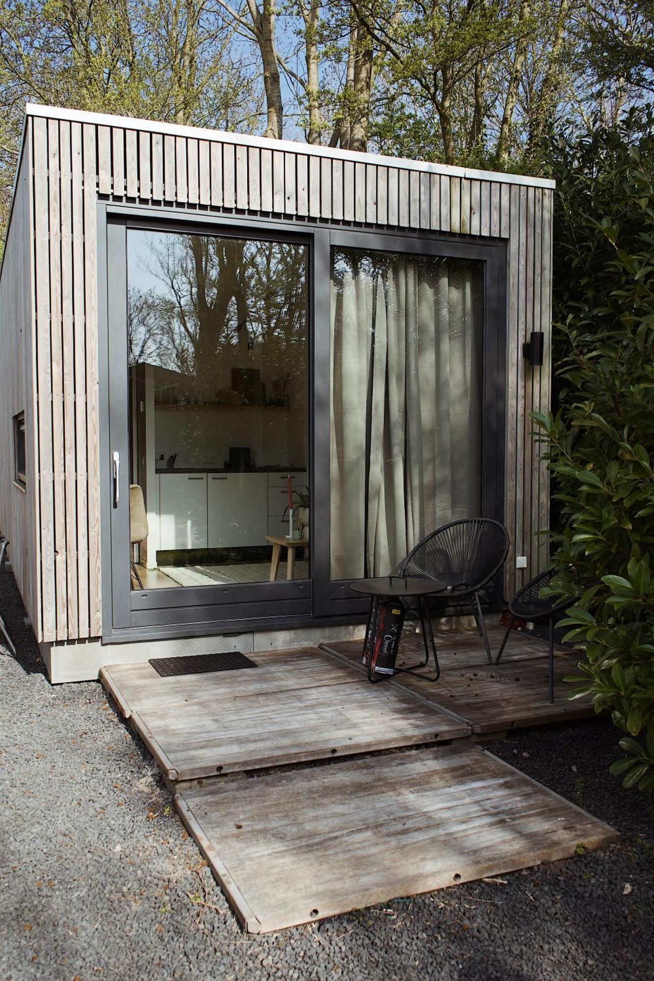 Modern Tiny House op rustig Watersportpark Villa Elahuizen Buitenkant foto